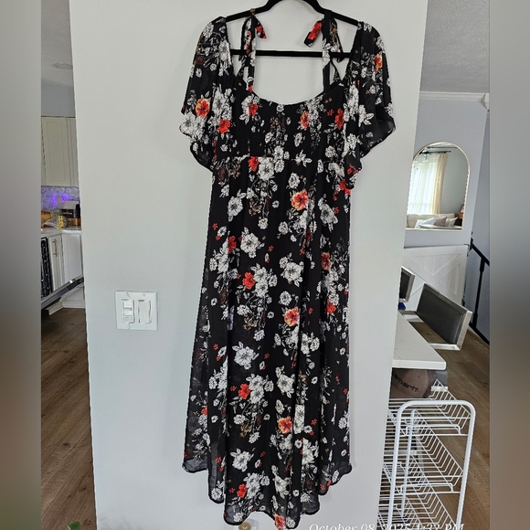TORRID Black Floral Hi-Lo Chiffon Cold Shoulder Maxi Dress Size 0 - Picture 5 of 6